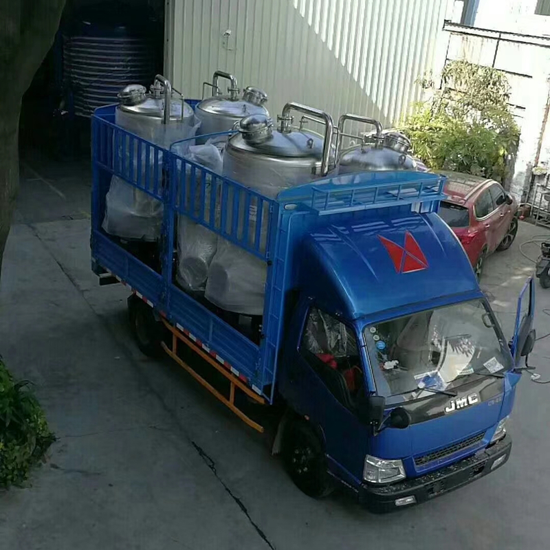 發往新疆的全不銹鋼機械過濾器